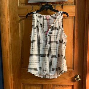NWT Plaid sleeveless top